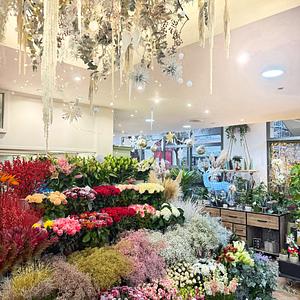 AUX FLEURS DE MARIE