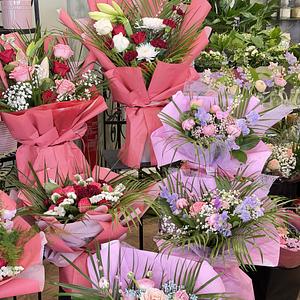 AUX FLEURS DE MARIE